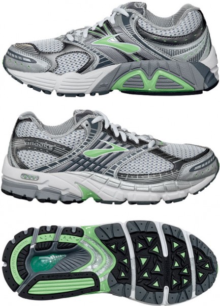 The Brooks Ariel women's trainer